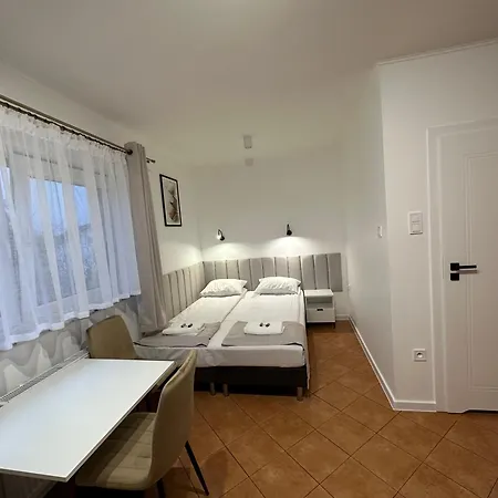 Nad Jeziorem Gæstehus