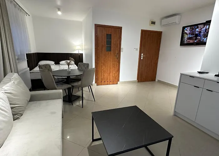 בית הארחה Nad Jeziorem פובידז