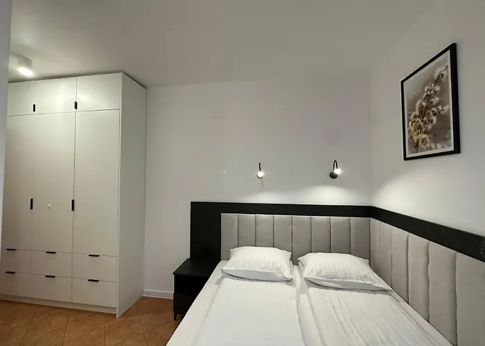 Nad Jeziorem Affittacamere