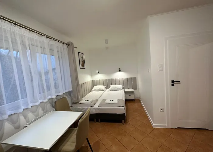 Nad Jeziorem Affittacamere